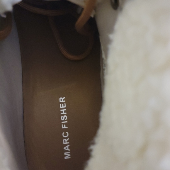 MARC FISHER SUEDE LEATHER SNEAKERS BOOTIES. - Picture 6 of 9